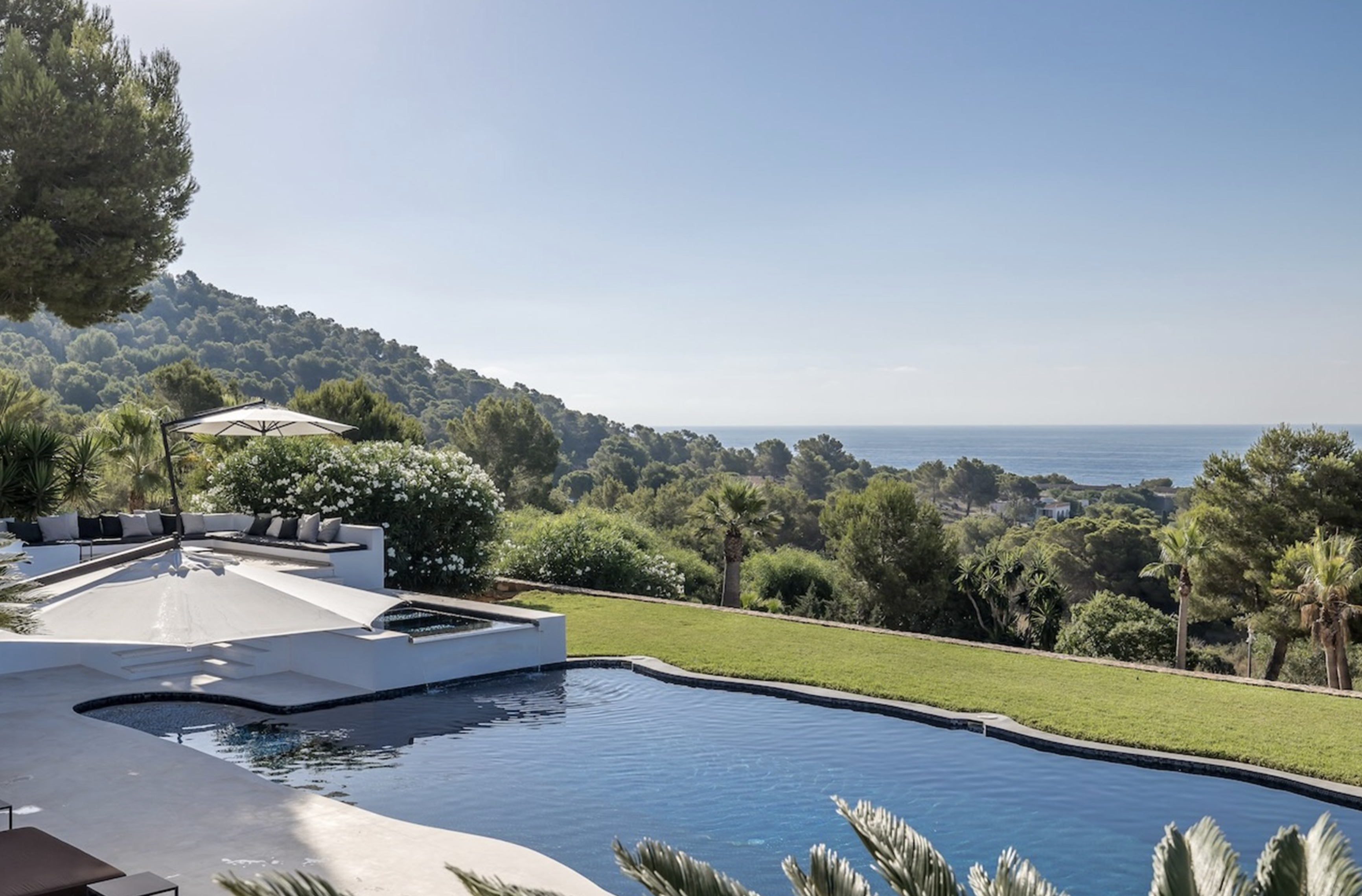 Resa Estates can nemo luxury villa Pep simo views pool.png